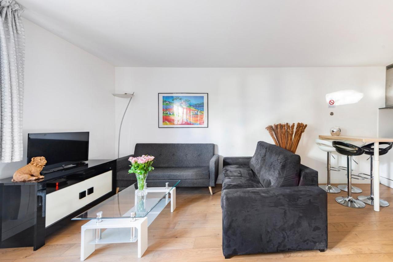 Nice Flat 5 Min Walking From The Sea Екстер'єр фото